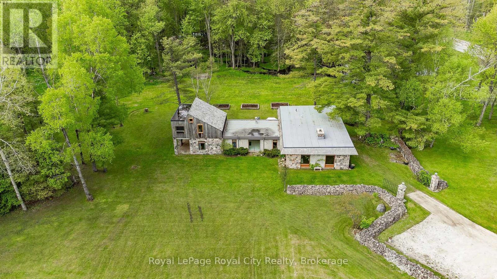 












1159 CAMPBELLVILLE ROAD

,
Milton,




Ontario
L0P1B0

