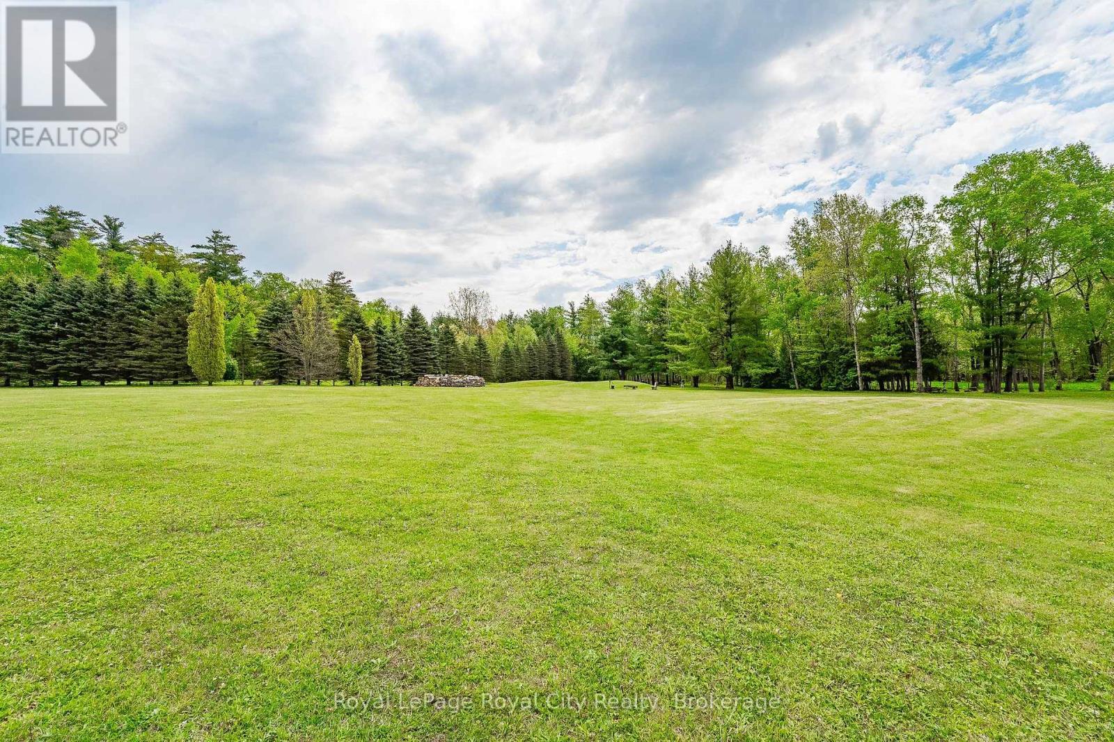 












1159 CAMPBELLVILLE ROAD

,
Milton,




Ontario
L0P1B0

