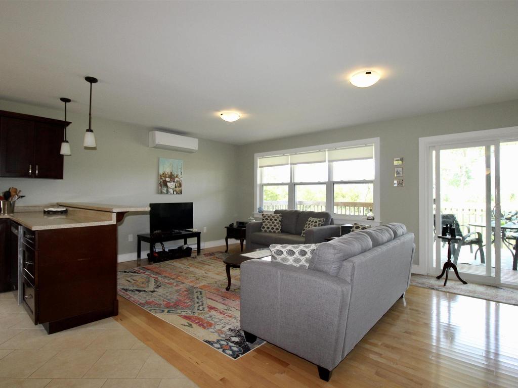 












11599 Kempt Head Road

,
Boularderie Center,




NS
B1X 1K6


