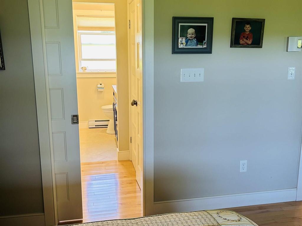 












11599 Kempt Head Road

,
Boularderie Center,




NS
B1X 1K6

