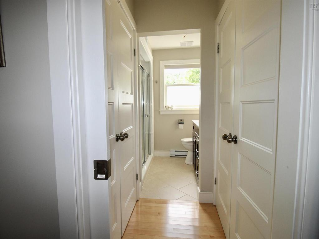 












11599 Kempt Head Road

,
Boularderie Center,




NS
B1X 1K6

