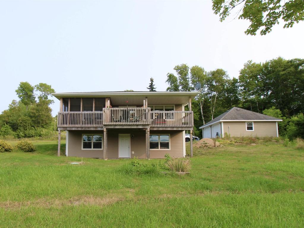












11599 Kempt Head Road

,
Boularderie Center,




NS
B1X 1K6

