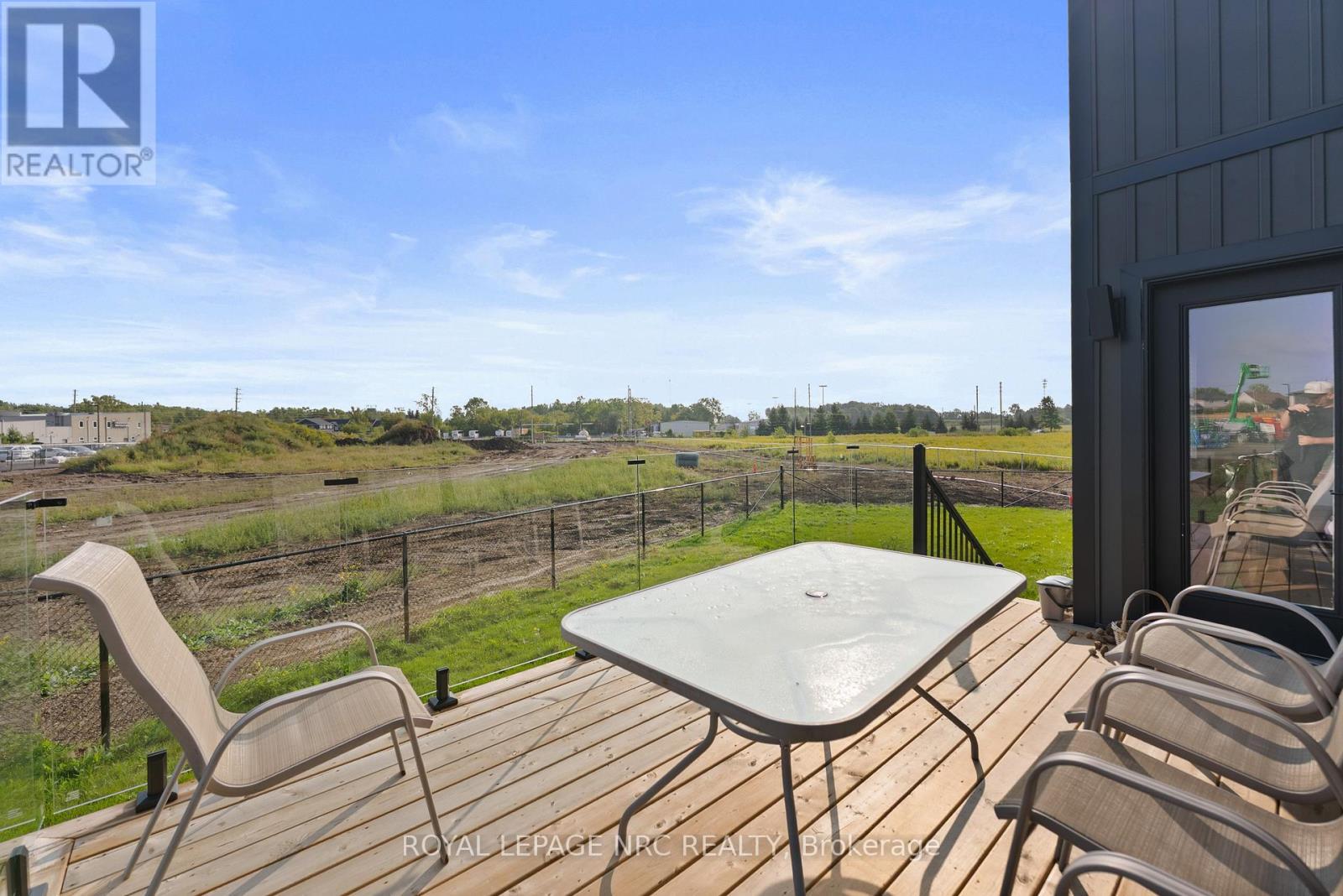 












7392 SPLENDOUR DRIVE

,
Niagara Falls (Brown),




Ontario
L2H3V8

