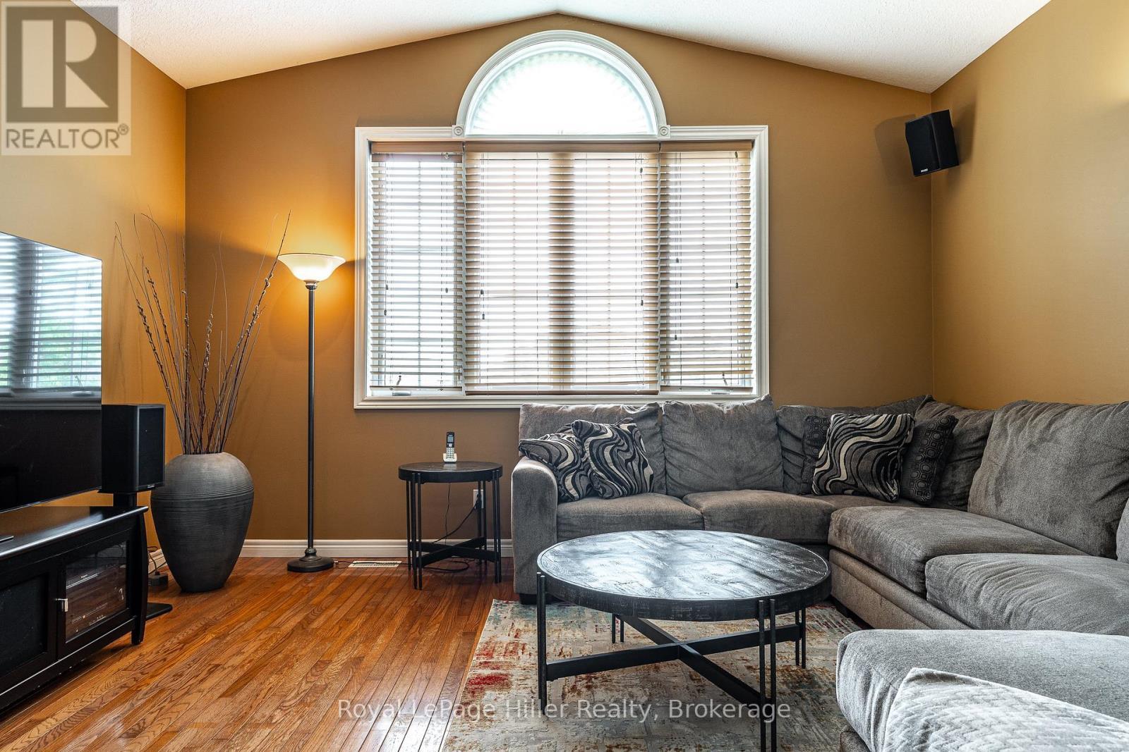 












416 BRUNSWICK STREET

,
Stratford,




Ontario
N5A3N4

