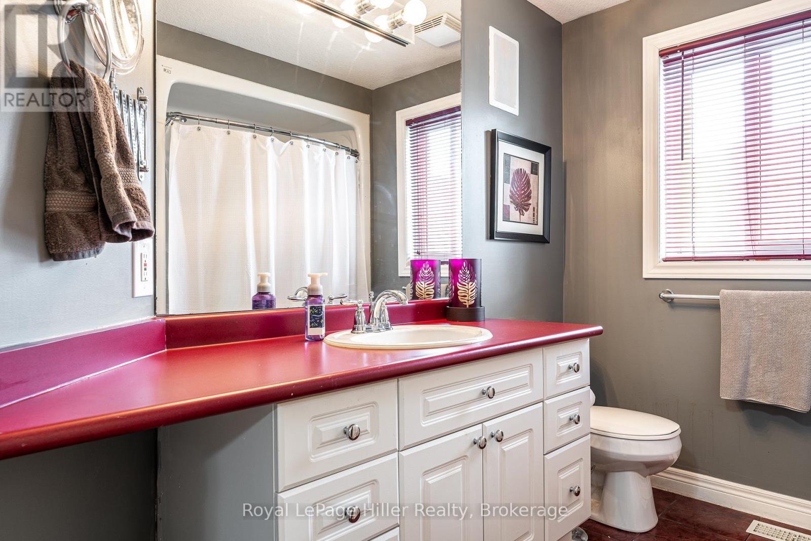 












416 BRUNSWICK STREET

,
Stratford,




Ontario
N5A3N4

