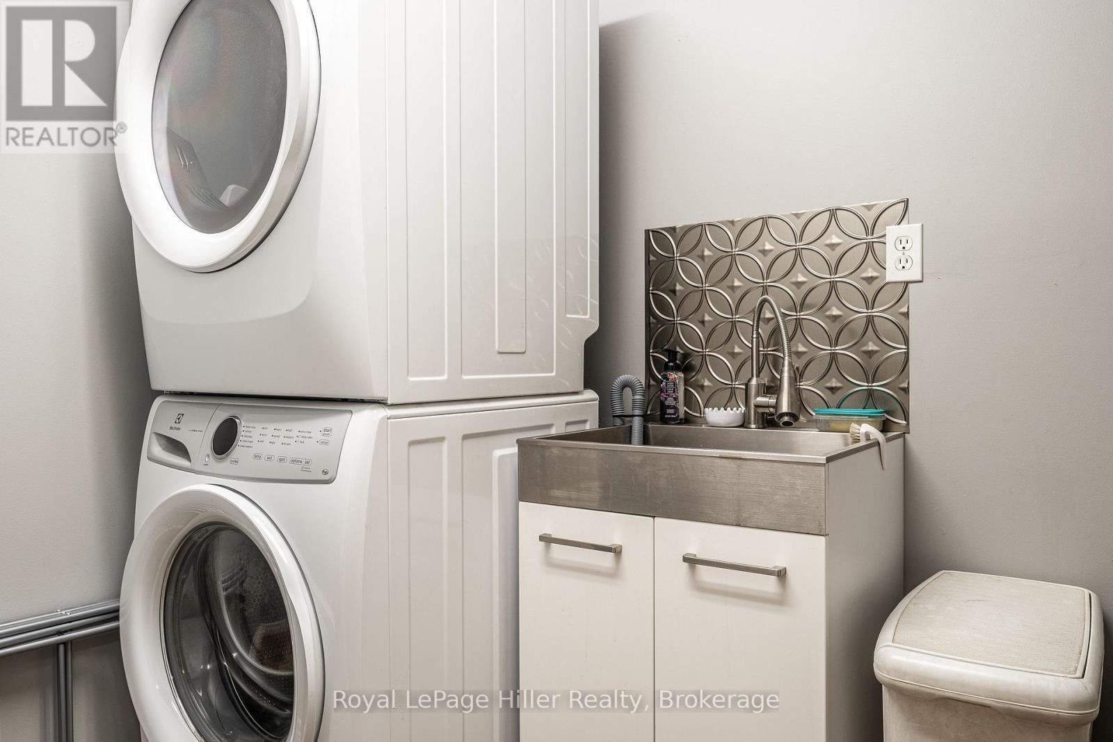 












416 BRUNSWICK STREET

,
Stratford,




Ontario
N5A3N4

