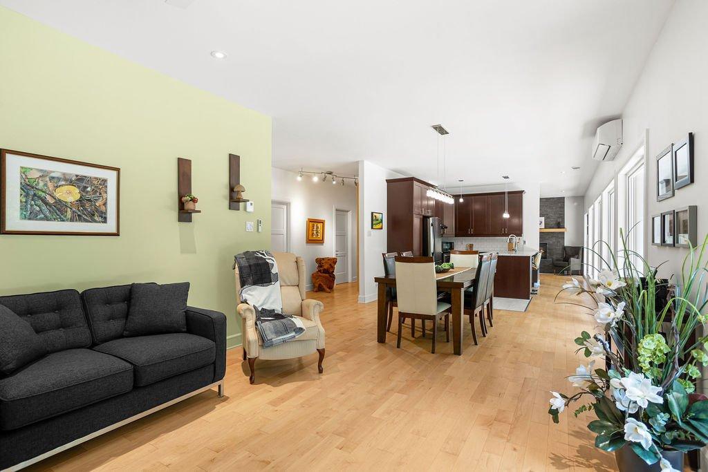 









37


Ch. Stephenson

,
Gore,




QC
J8H3W8

