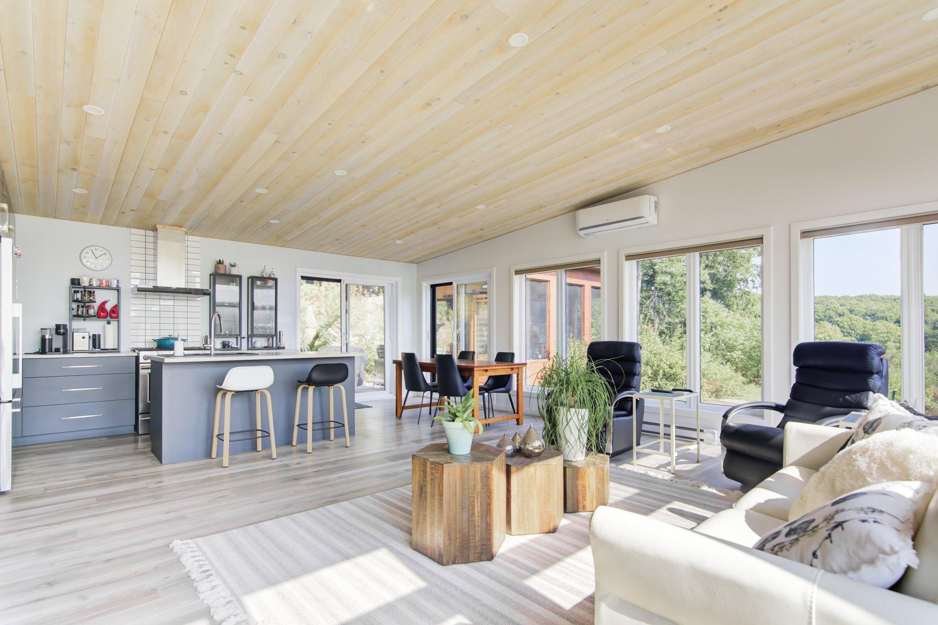 









1097


Ch. de la Côte

,
Lachute,




QC
J8H3W7

