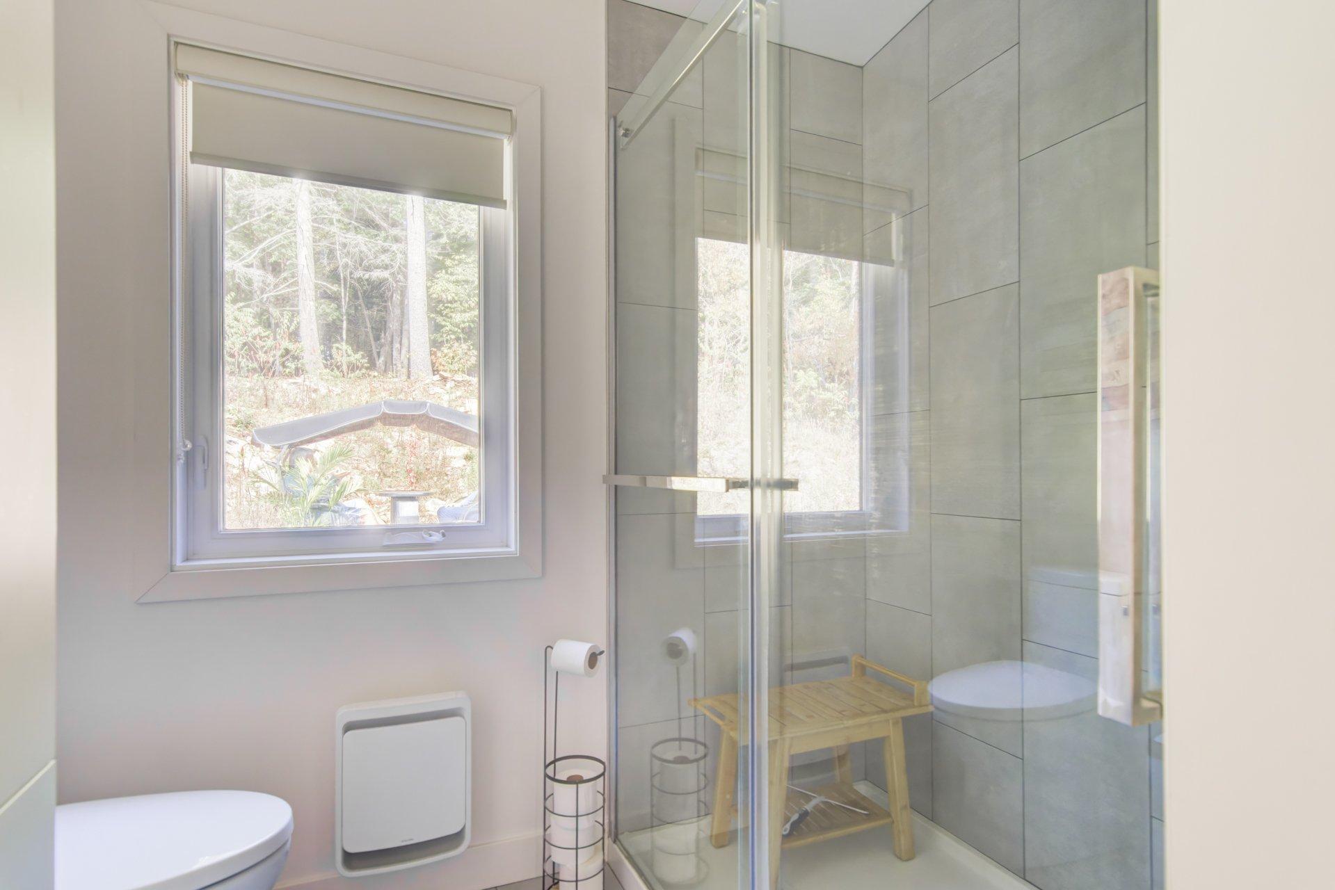 









1097


Ch. de la Côte

,
Lachute,




QC
J8H3W7

