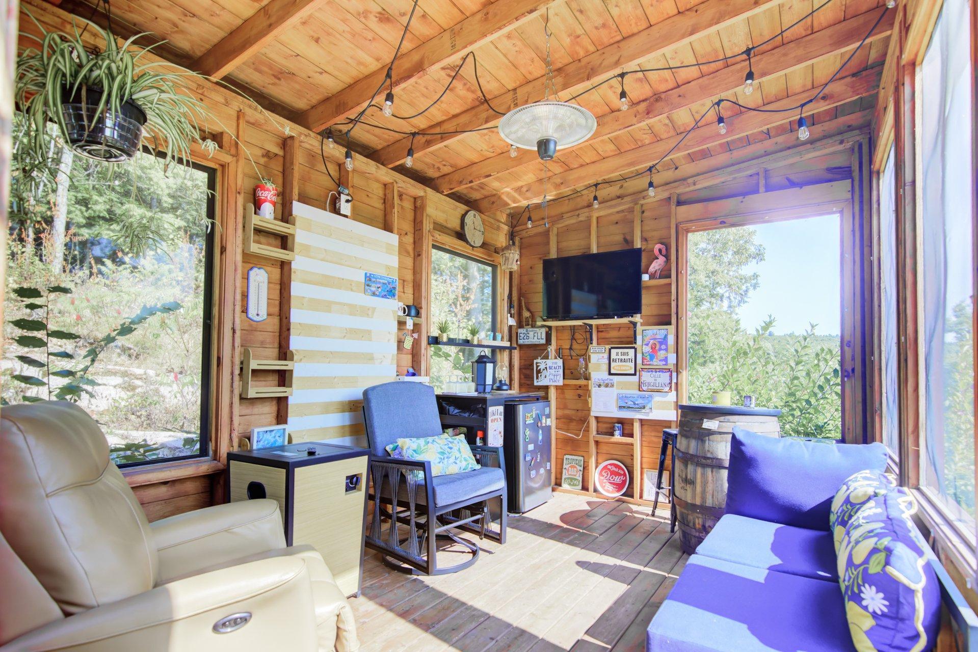 









1097


Ch. de la Côte

,
Lachute,




QC
J8H3W7

