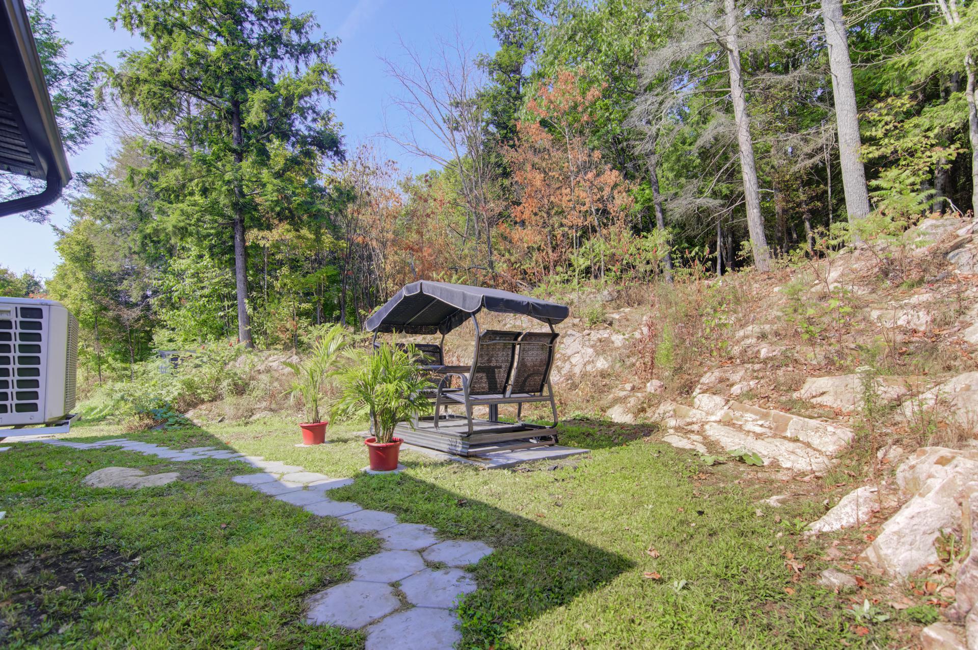 









1097


Ch. de la Côte

,
Lachute,




QC
J8H3W7

