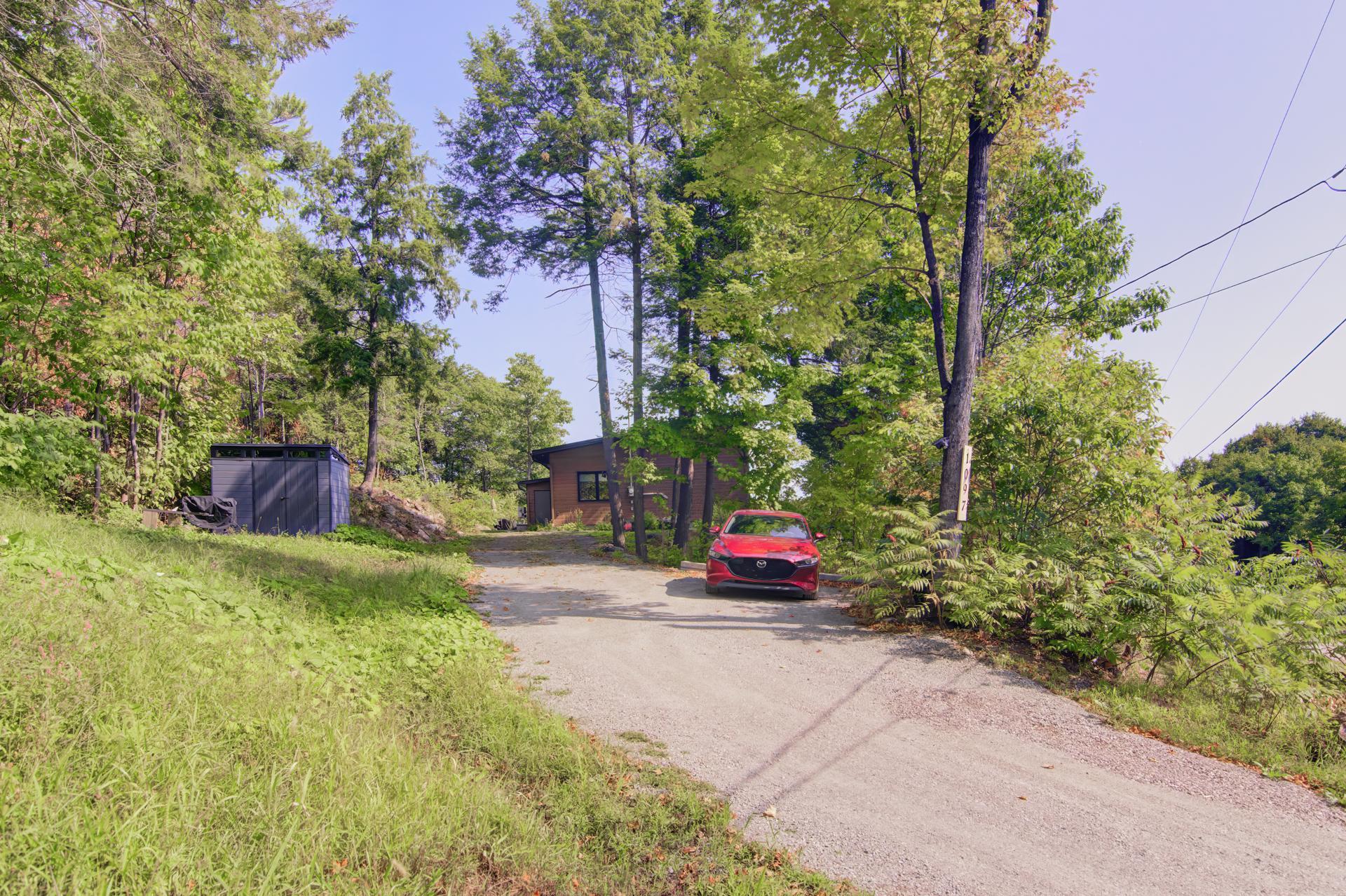 









1097


Ch. de la Côte

,
Lachute,




QC
J8H3W7

