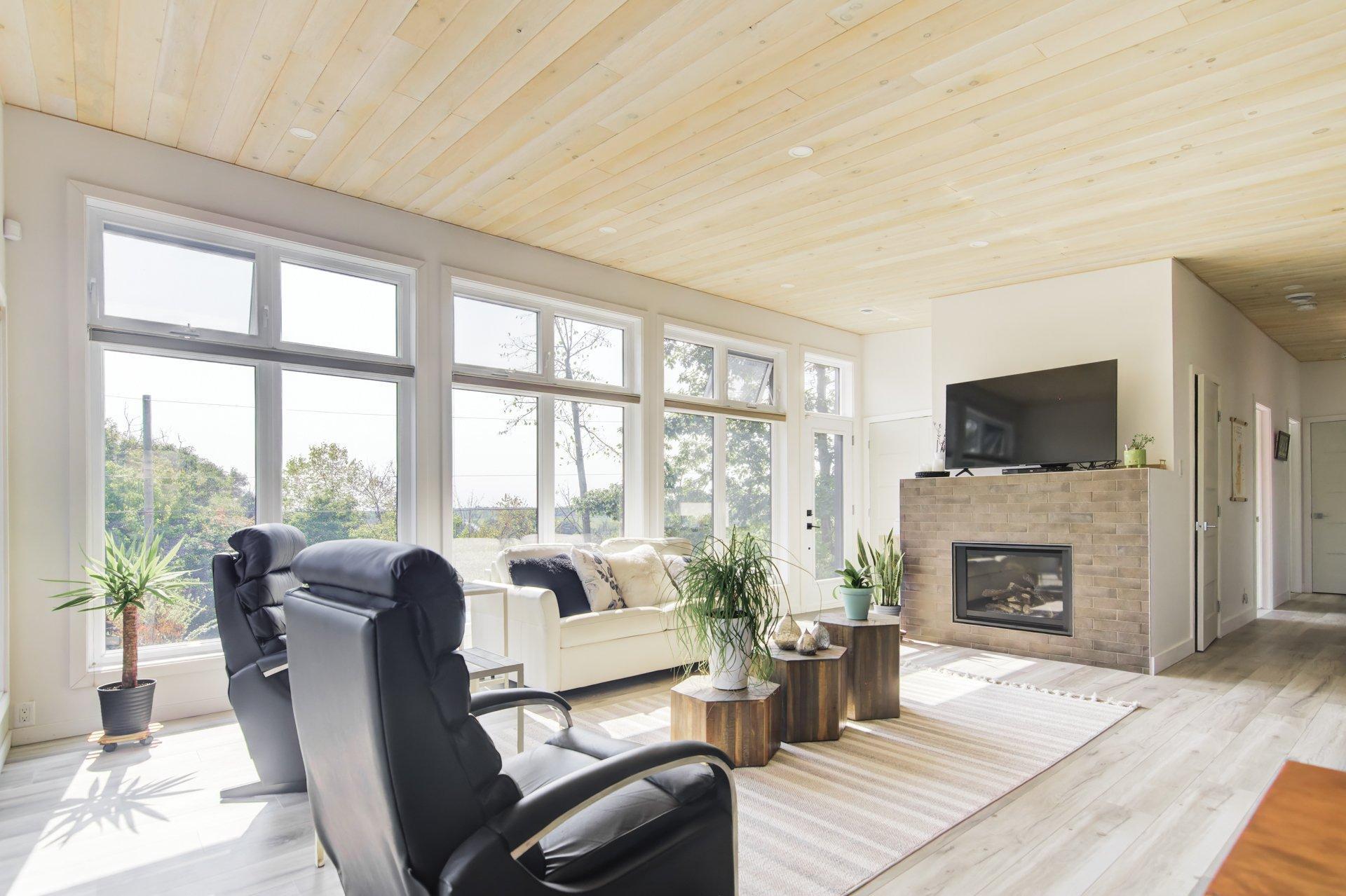 









1097


Ch. de la Côte

,
Lachute,




QC
J8H3W7

