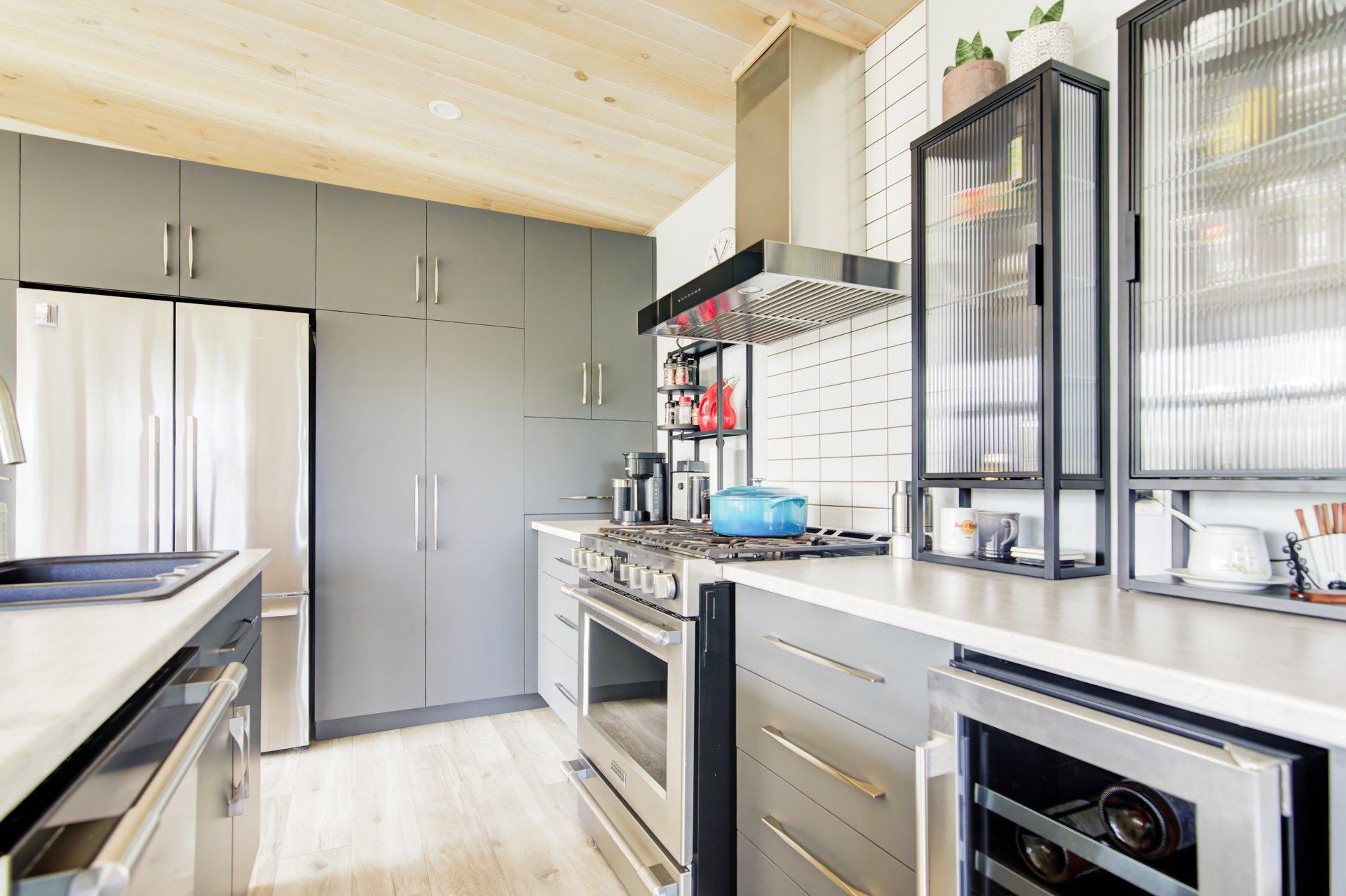 









1097


Ch. de la Côte

,
Lachute,




QC
J8H3W7

