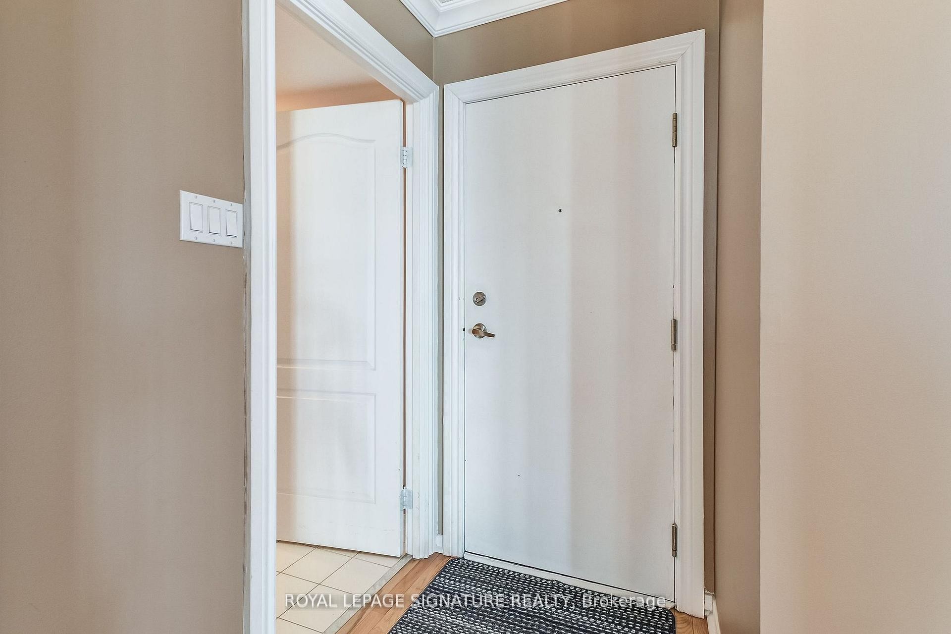 









75


King

Street East, 1105,
Mississauga,




ON
L5A 4G5

