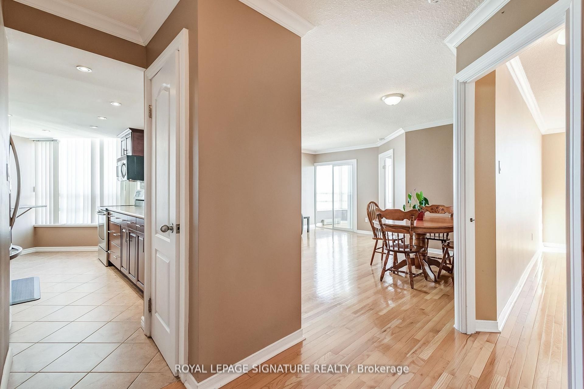 









75


King

Street East, 1105,
Mississauga,




ON
L5A 4G5

