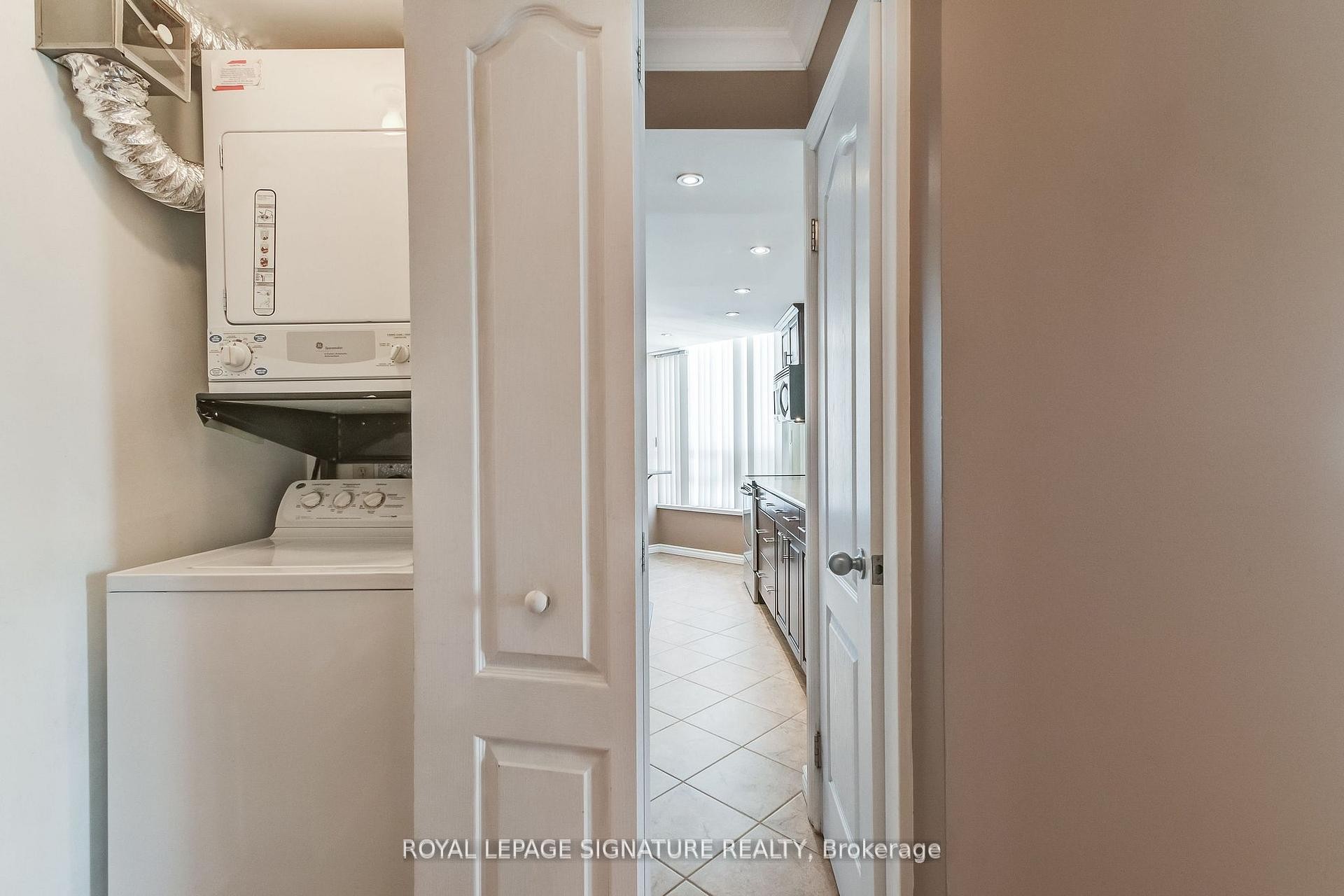 









75


King

Street East, 1105,
Mississauga,




ON
L5A 4G5


