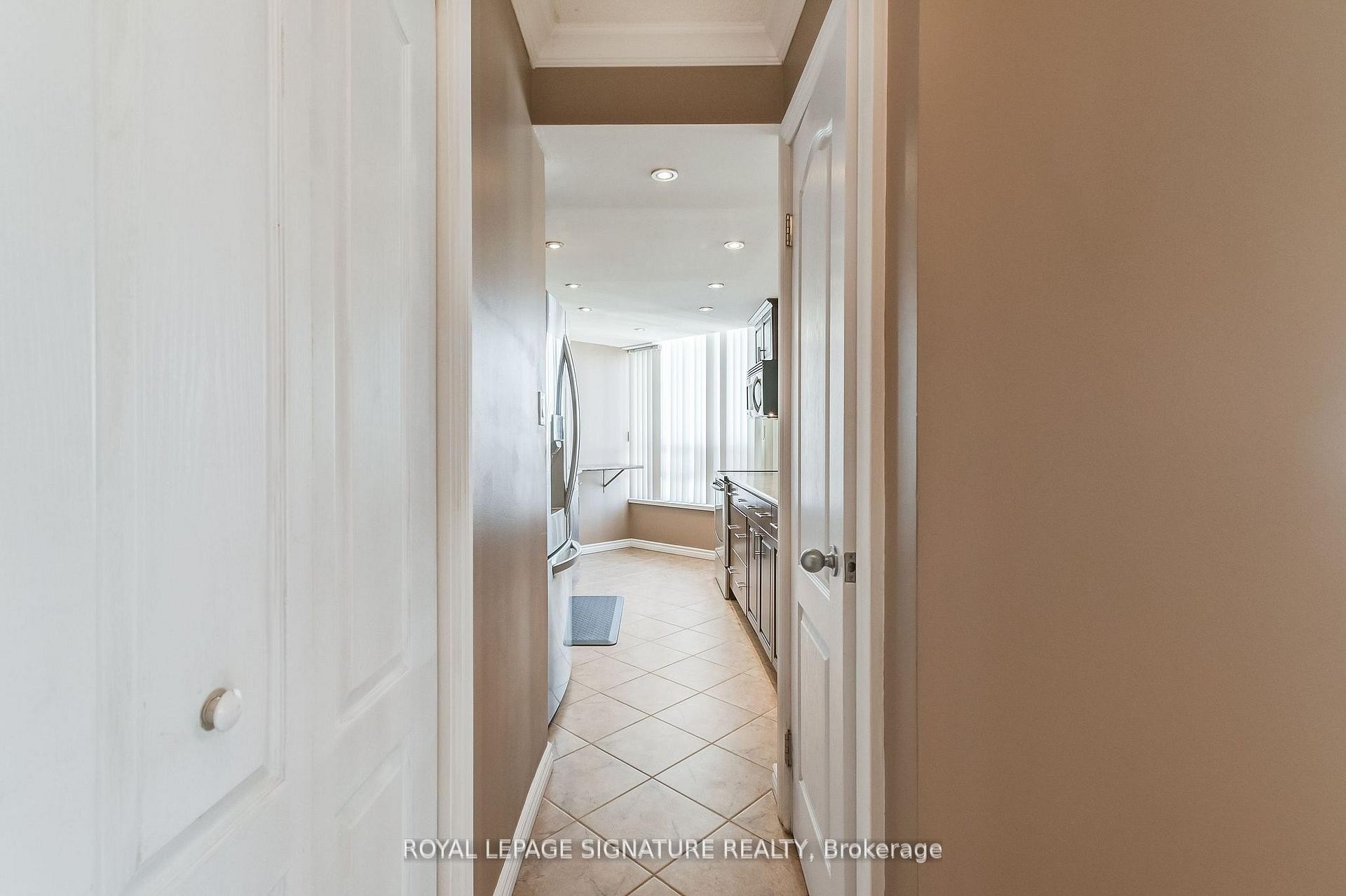 









75


King

Street East, 1105,
Mississauga,




ON
L5A 4G5

