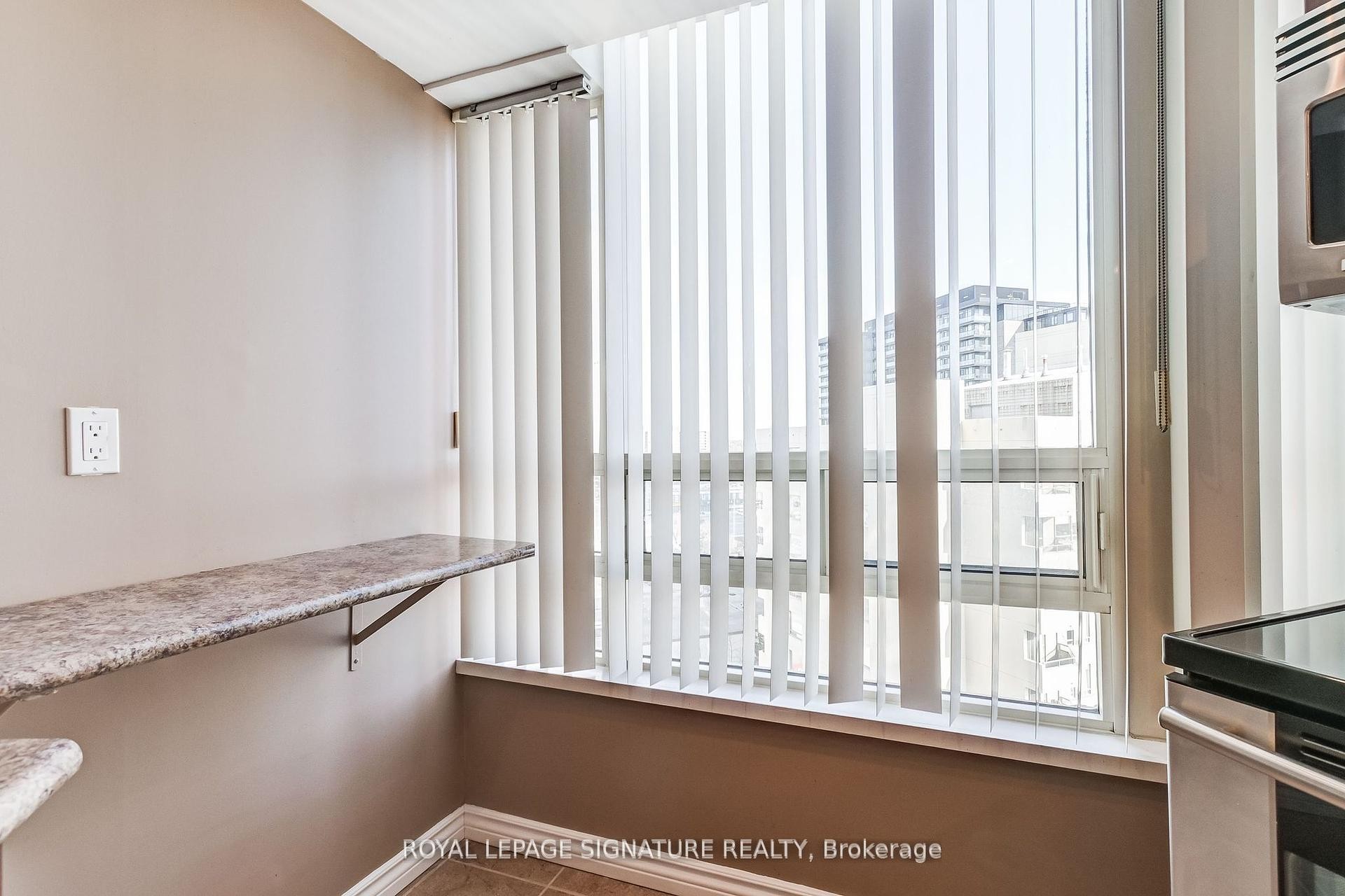 









75


King

Street East, 1105,
Mississauga,




ON
L5A 4G5

