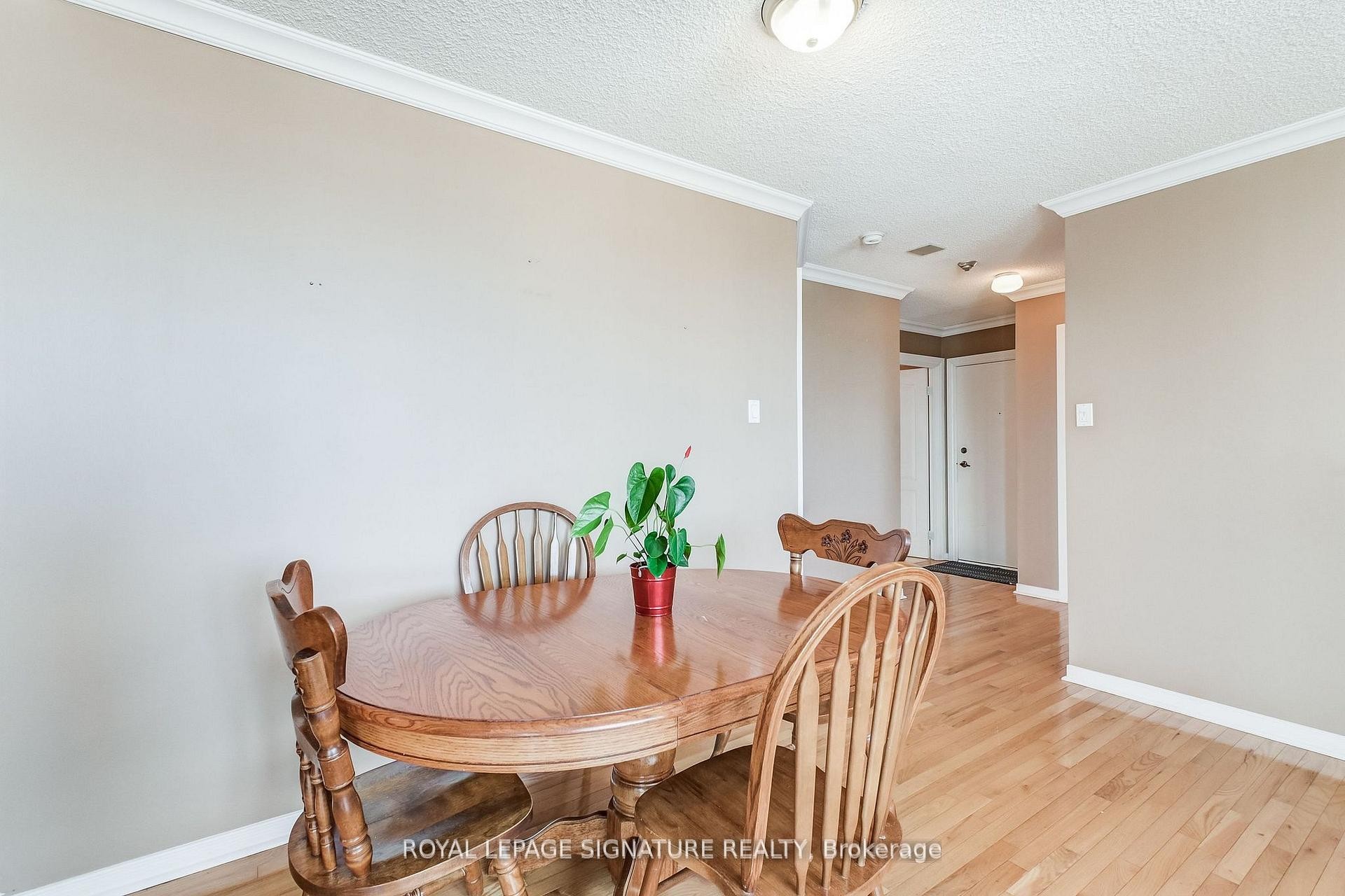 









75


King

Street East, 1105,
Mississauga,




ON
L5A 4G5

