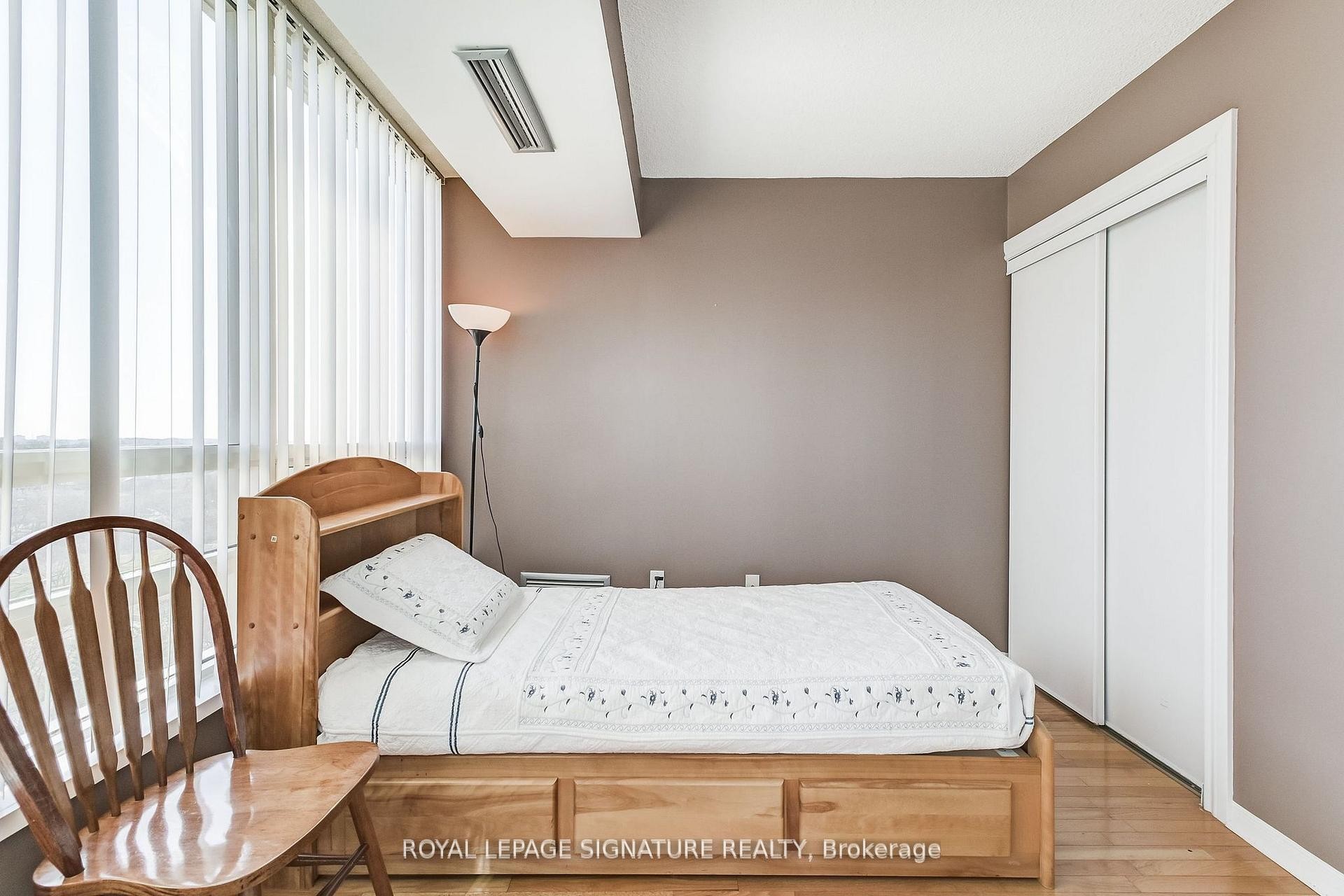









75


King

Street East, 1105,
Mississauga,




ON
L5A 4G5

