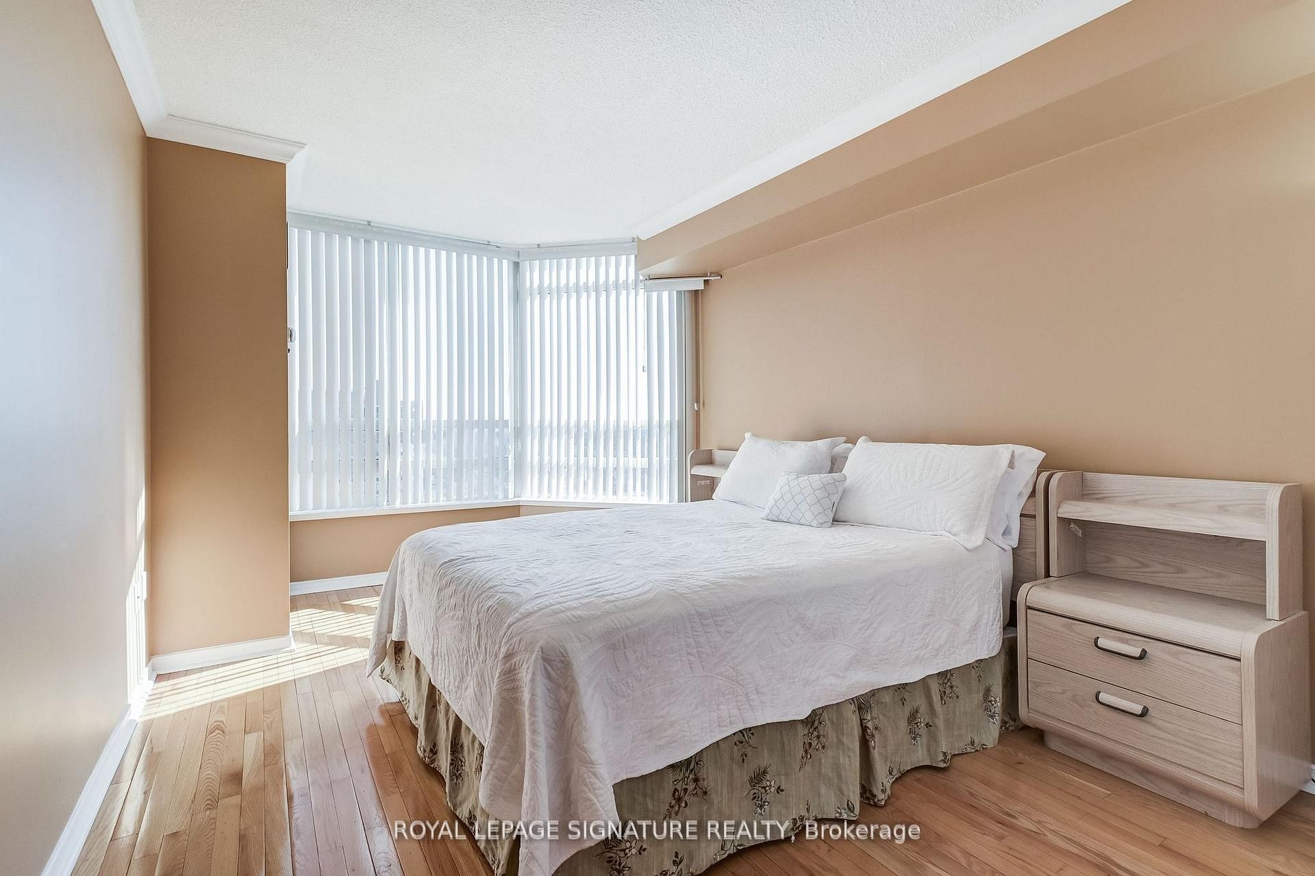 









75


King

Street East, 1105,
Mississauga,




ON
L5A 4G5

