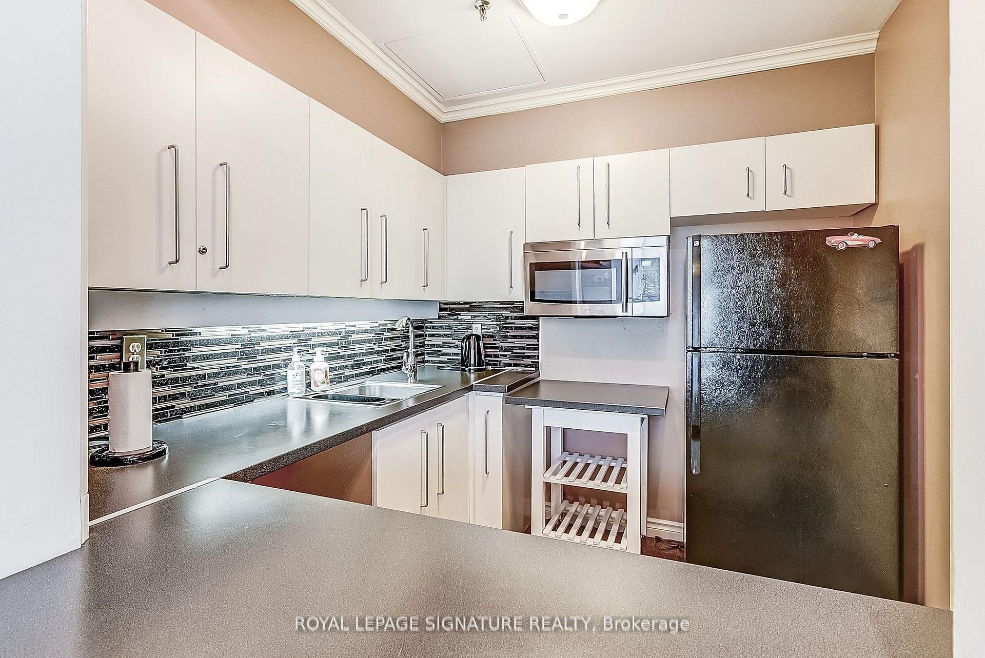 









75


King

Street East, 1105,
Mississauga,




ON
L5A 4G5

