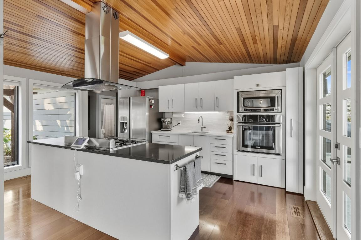 









6555


Sherburn

Road,
Peachland,




BC
V0H 1X7

