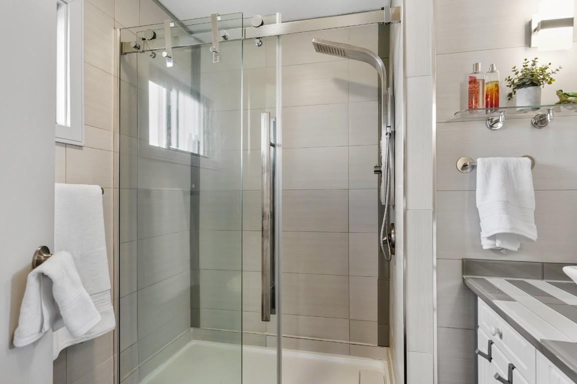 









6555


Sherburn

Road,
Peachland,




BC
V0H 1X7

