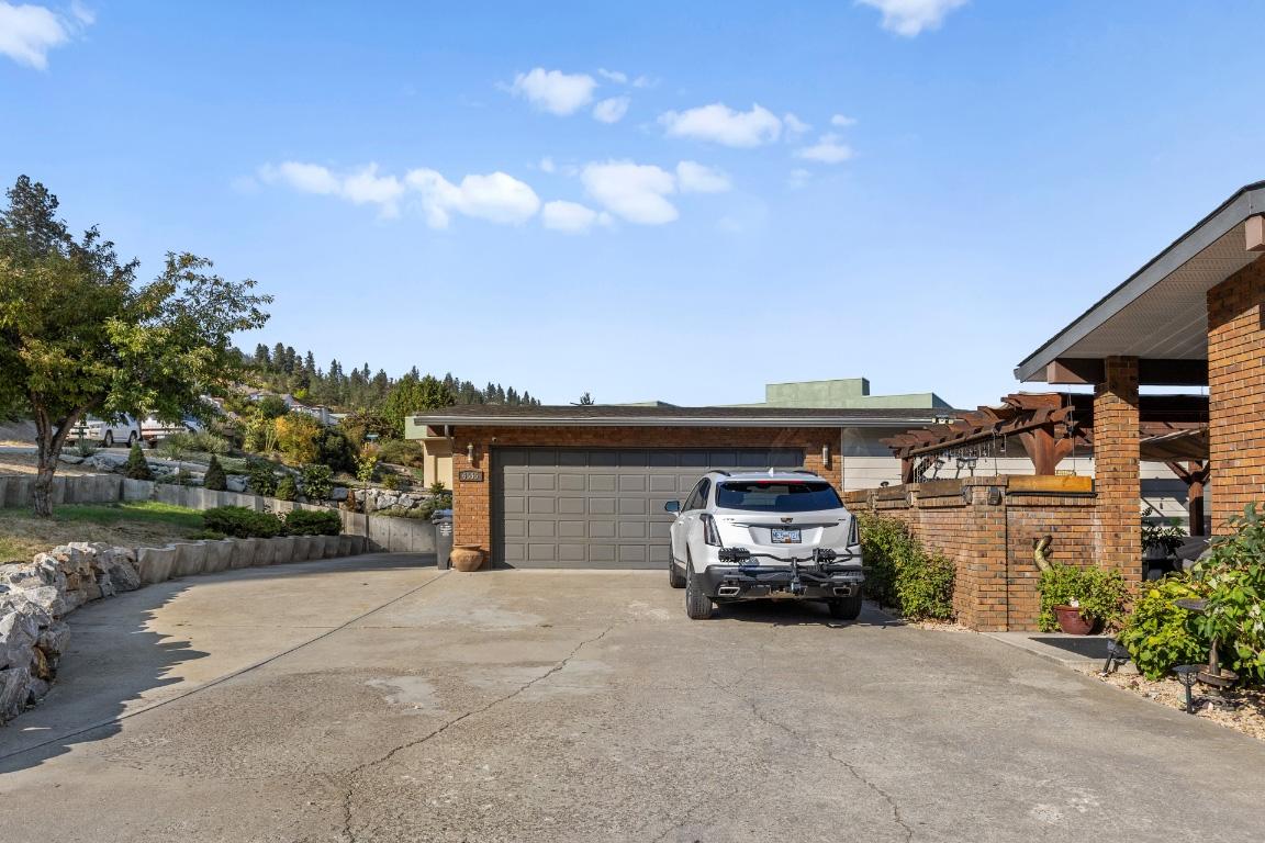 









6555


Sherburn

Road,
Peachland,




BC
V0H 1X7

