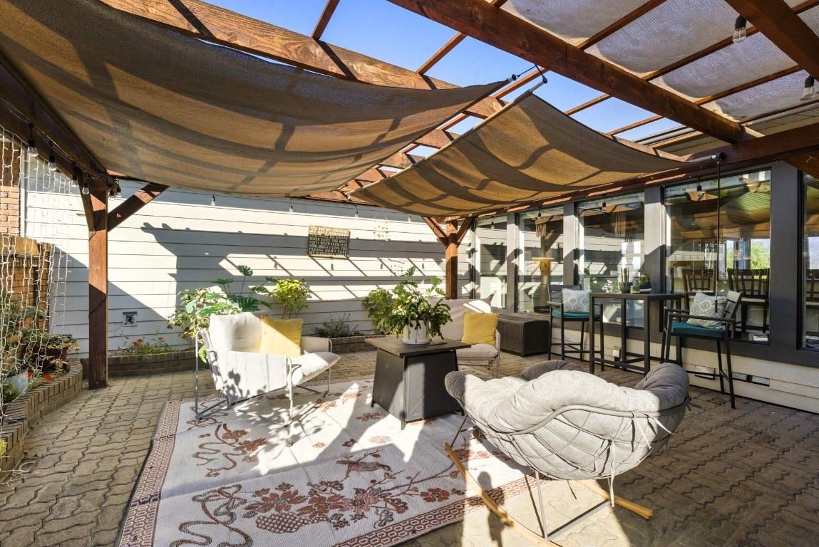 









6555


Sherburn

Road,
Peachland,




BC
V0H 1X7

