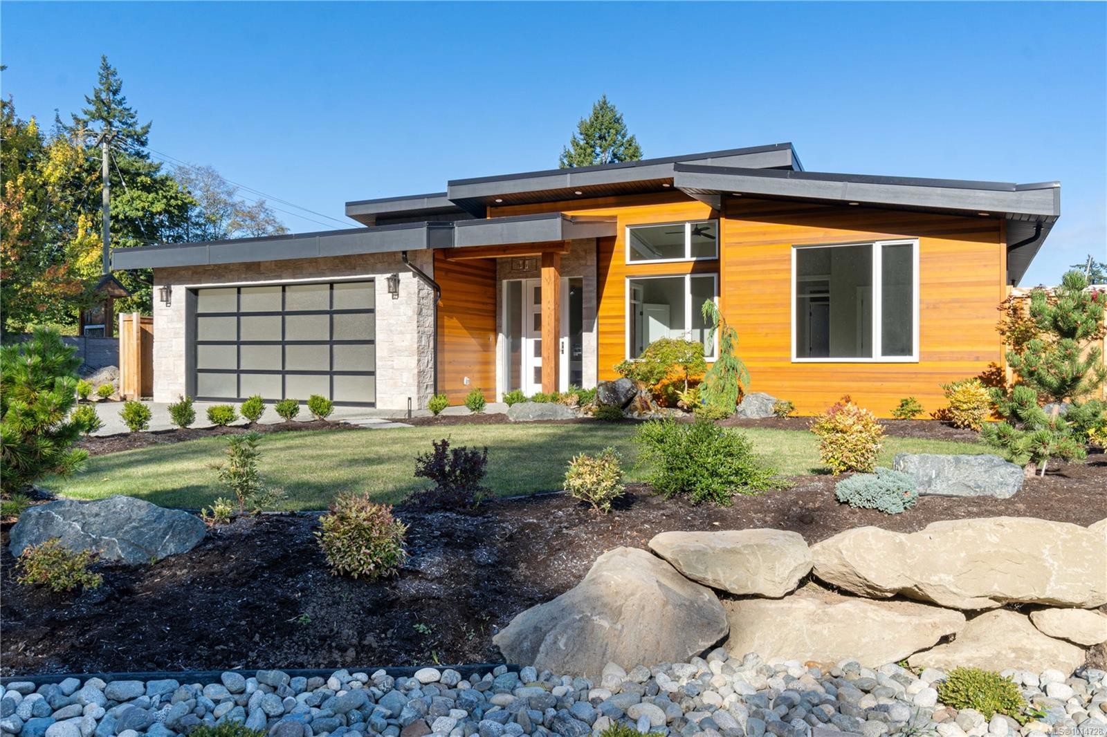 









1017


Coral

Pl,
French Creek,




BC
V9P 2E1

