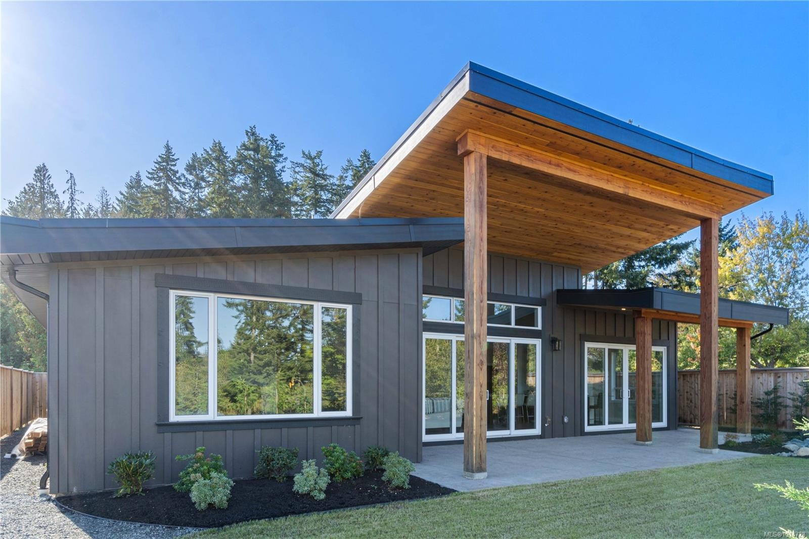 









1017


Coral

Pl,
French Creek,




BC
V9P 2E1

