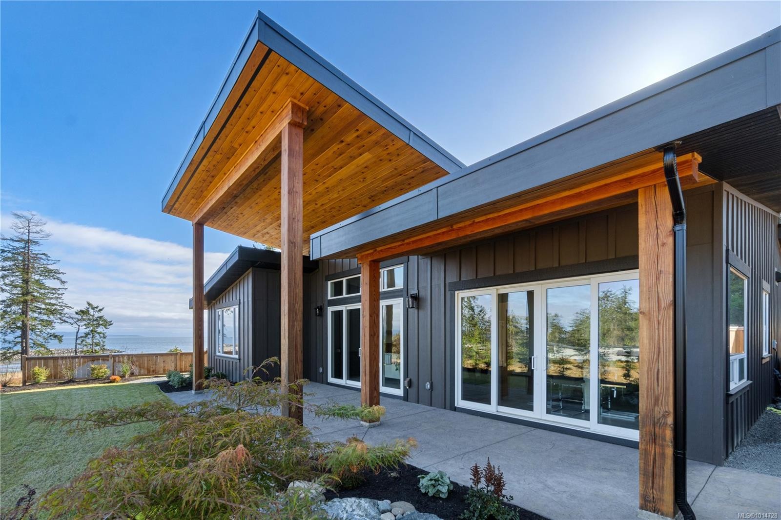 









1017


Coral

Pl,
French Creek,




BC
V9P 2E1

