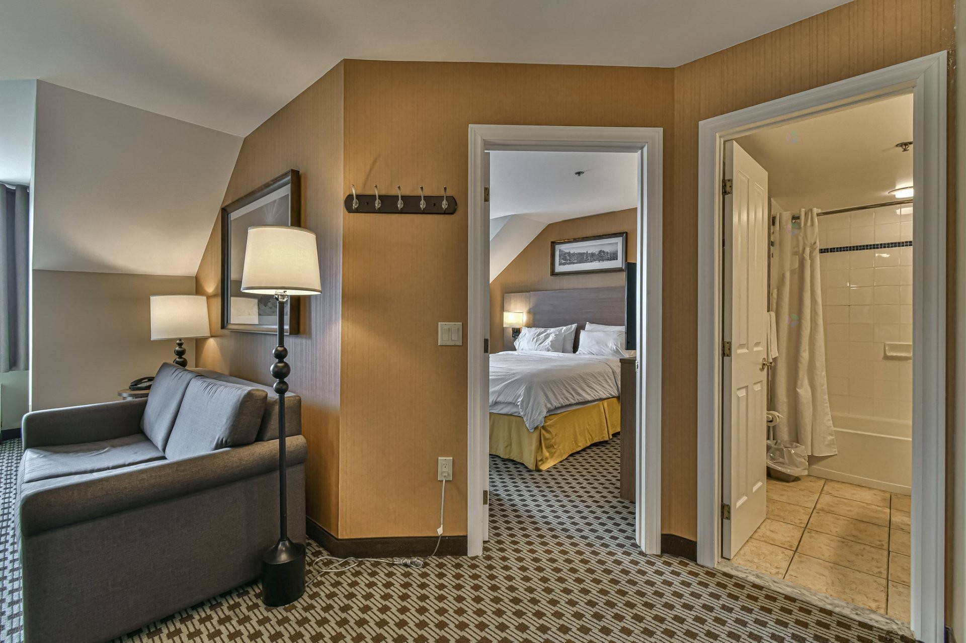 









160


Ch. du Curé-Deslauriers

, 441,
Mont-Tremblant,




QC
J8E1C9

