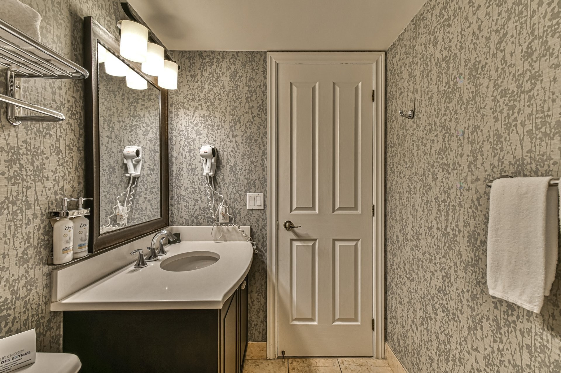 









160


Ch. du Curé-Deslauriers

, 441,
Mont-Tremblant,




QC
J8E1C9

