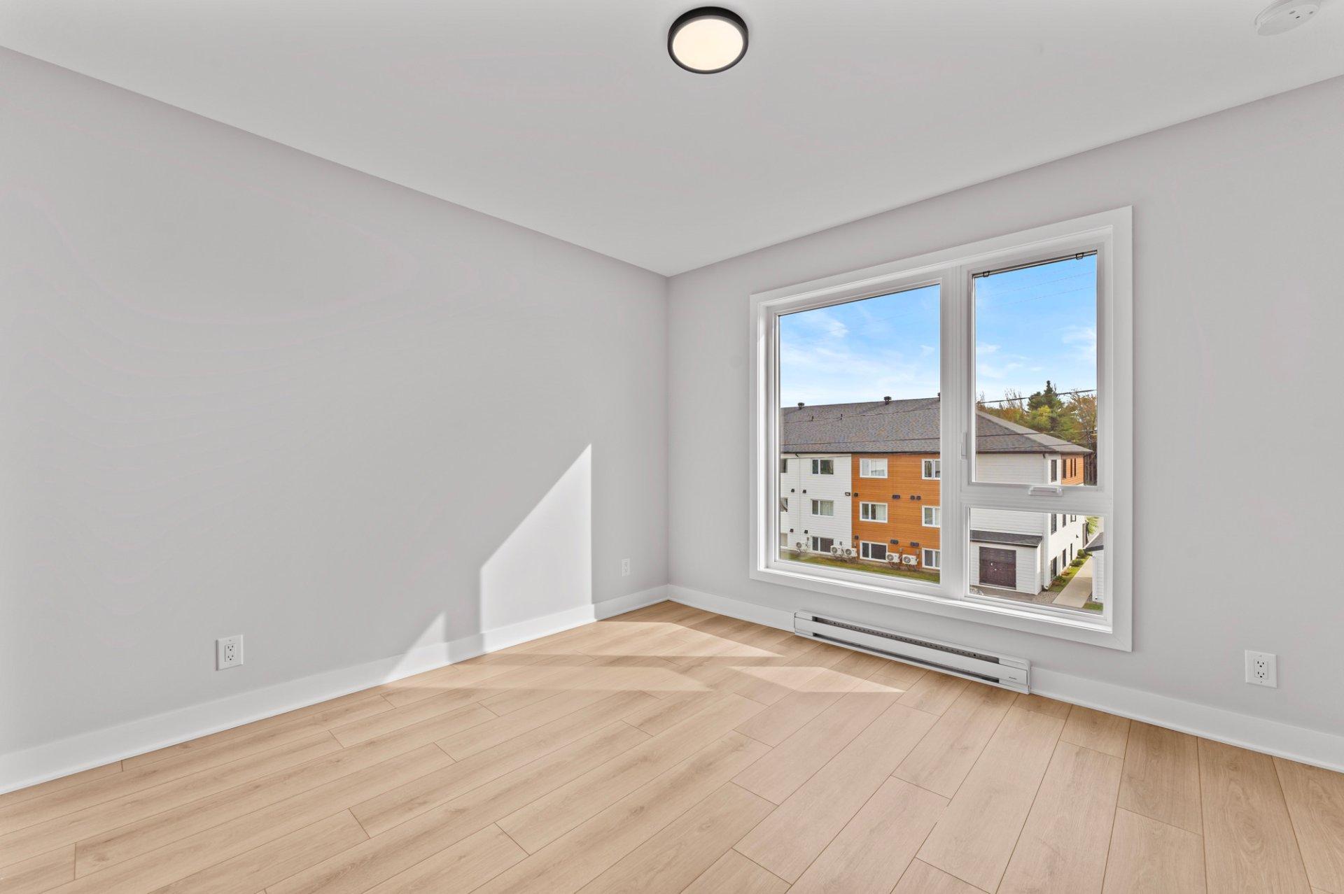 









900


Rue du Gisement

, 14,
Sherbrooke (Les Nations),




QC
J1H0N4

