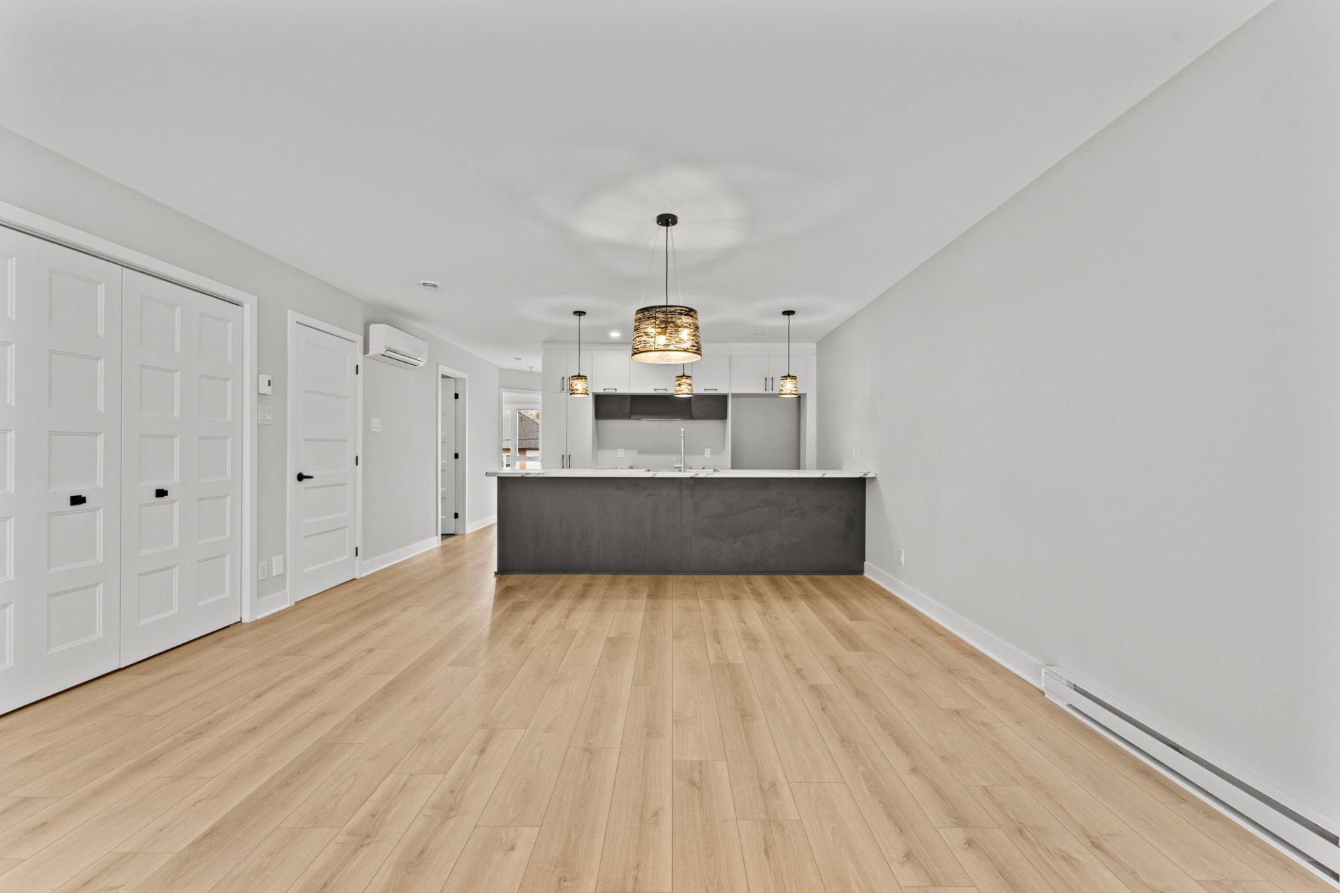 









900


Rue du Gisement

, 14,
Sherbrooke (Les Nations),




QC
J1H0N4

