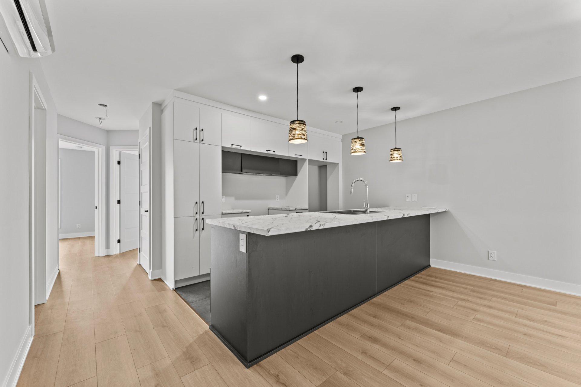 









900


Rue du Gisement

, 14,
Sherbrooke (Les Nations),




QC
J1H0N4

