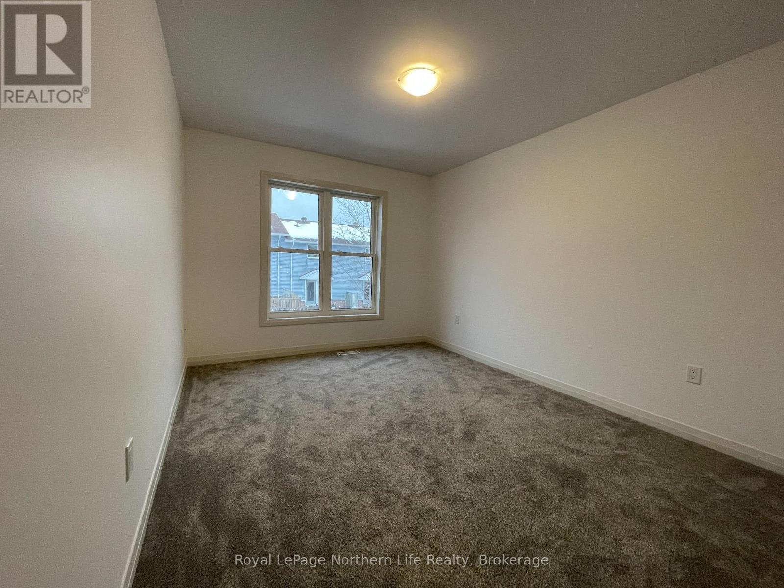 












10 MEADOW WOOD COURT

,
North Bay (Ferris),




Ontario
P1A4L5

