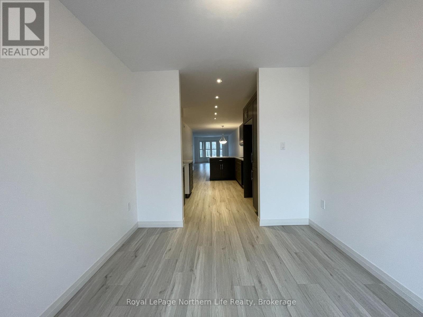 












10 MEADOW WOOD COURT

,
North Bay (Ferris),




Ontario
P1A4L5

