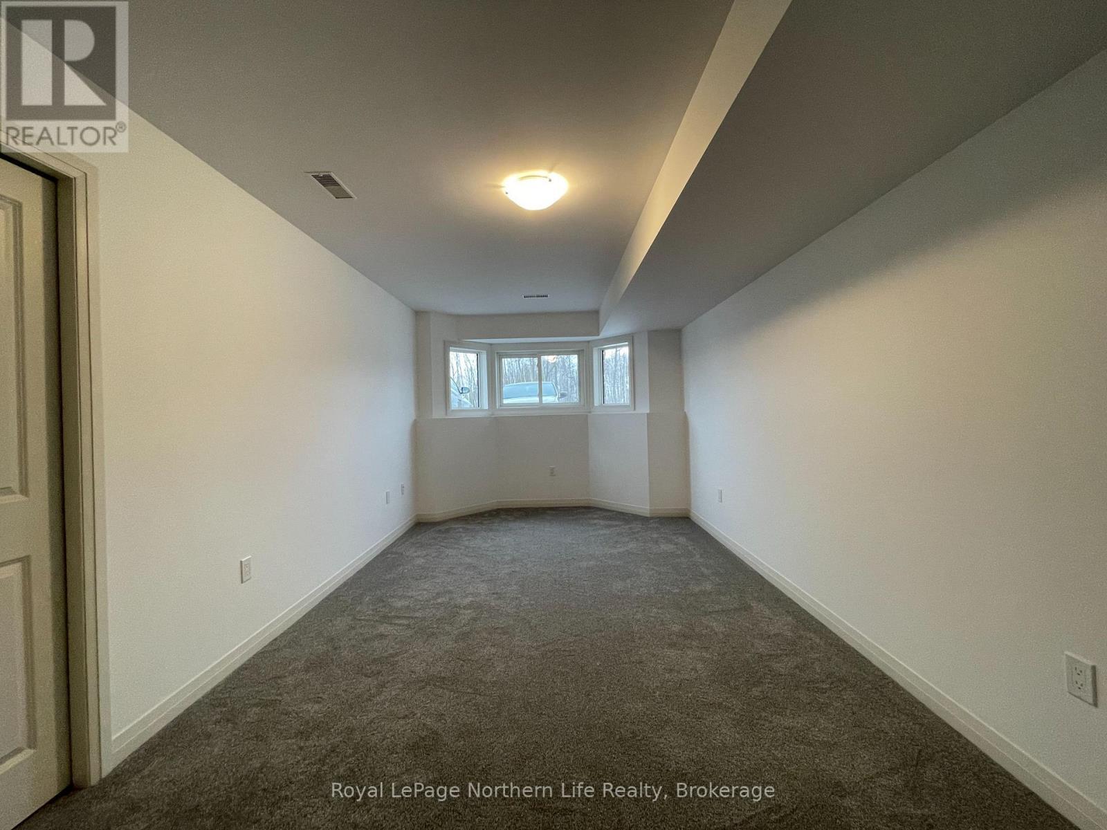 












10 MEADOW WOOD COURT

,
North Bay (Ferris),




Ontario
P1A4L5

