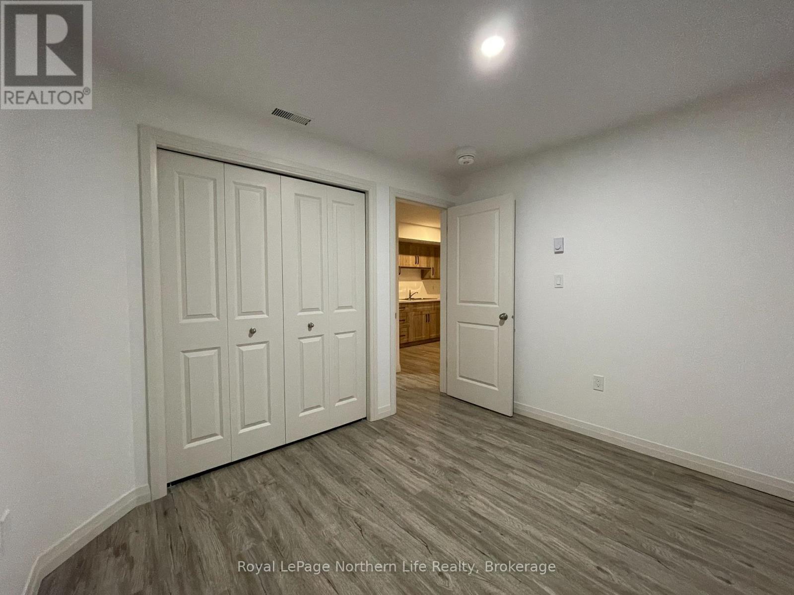 












10 MEADOW WOOD COURT

,
North Bay (Ferris),




Ontario
P1A4L5

