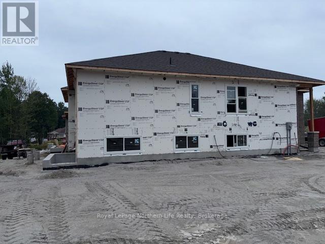 












10 MEADOW WOOD COURT

,
North Bay (Ferris),




Ontario
P1A4L5

