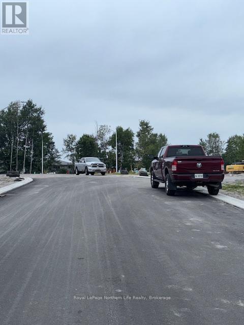 












10 MEADOW WOOD COURT

,
North Bay (Ferris),




Ontario
P1A4L5

