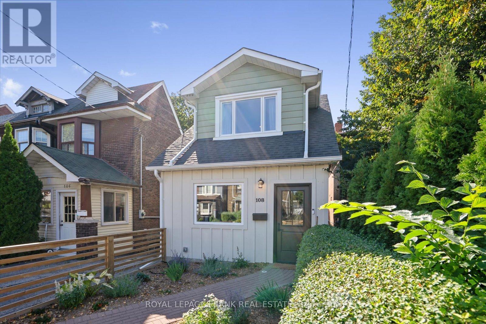 












108 GREENWOOD AVENUE

,
Toronto (South Riverdale),




Ontario
M4L2P6

