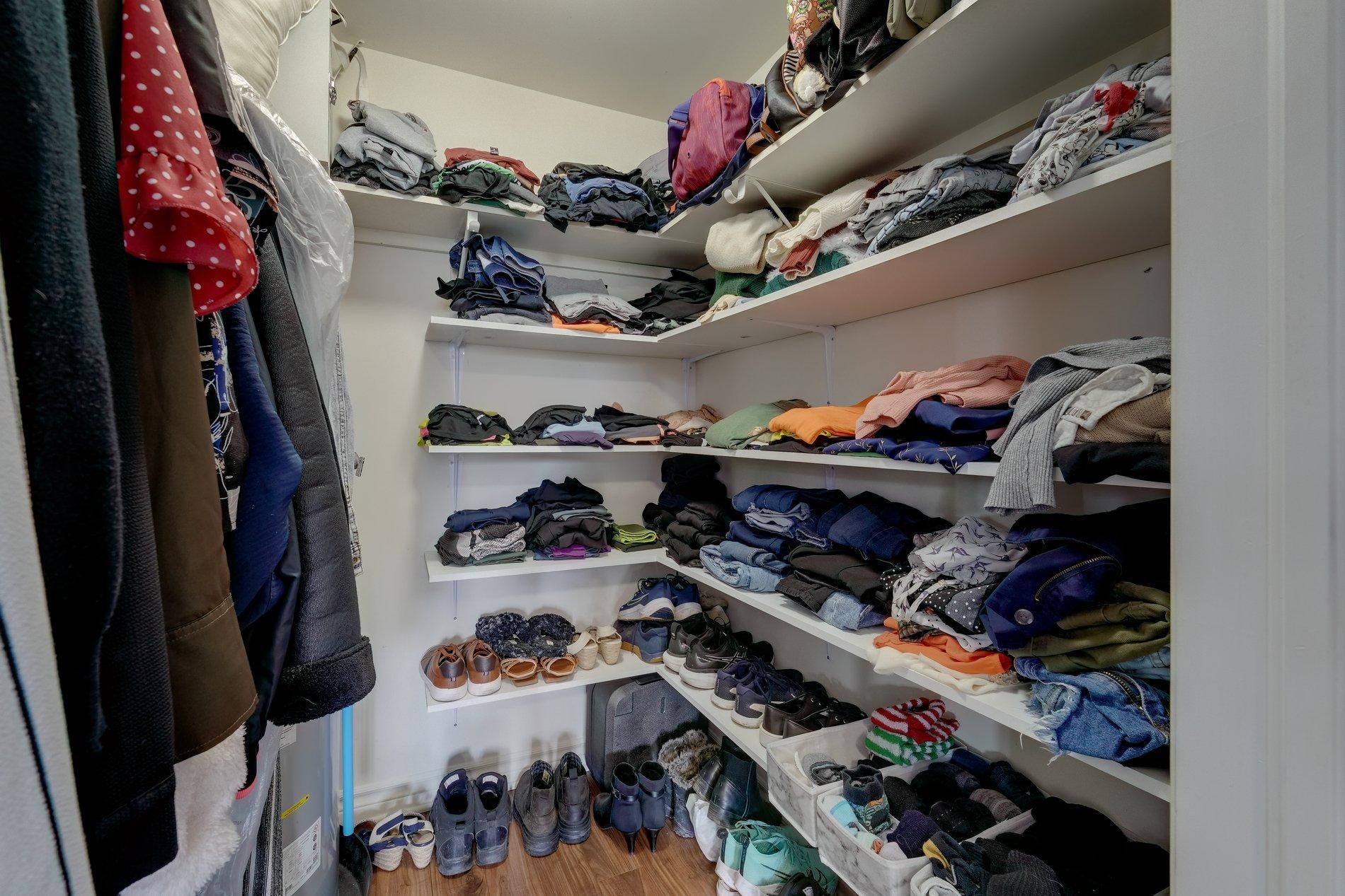 









3764


Boul. Gareau

,
Longueuil (Saint-Hubert),




QC
J3Y0M1


