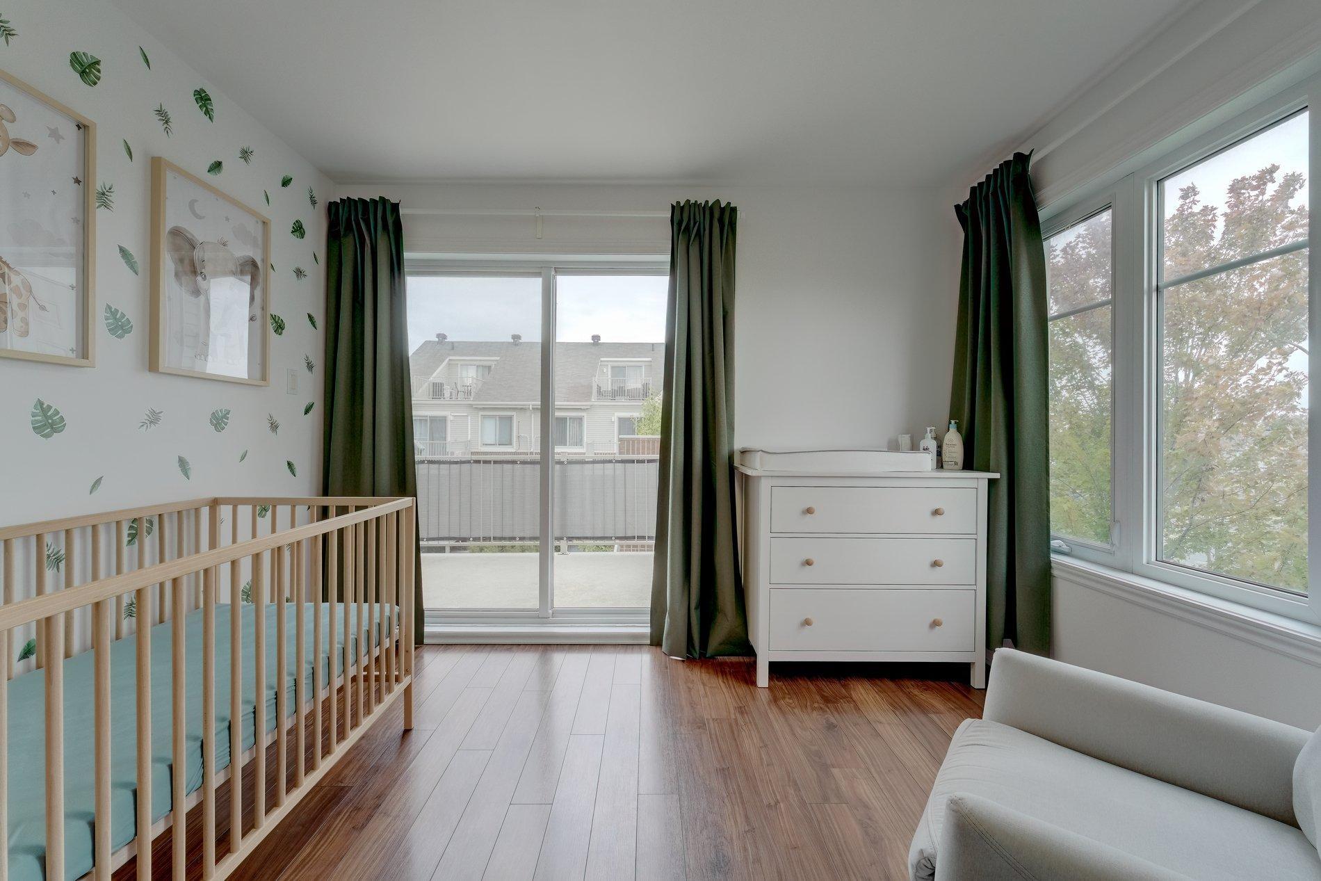 









3764


Boul. Gareau

,
Longueuil (Saint-Hubert),




QC
J3Y0M1


