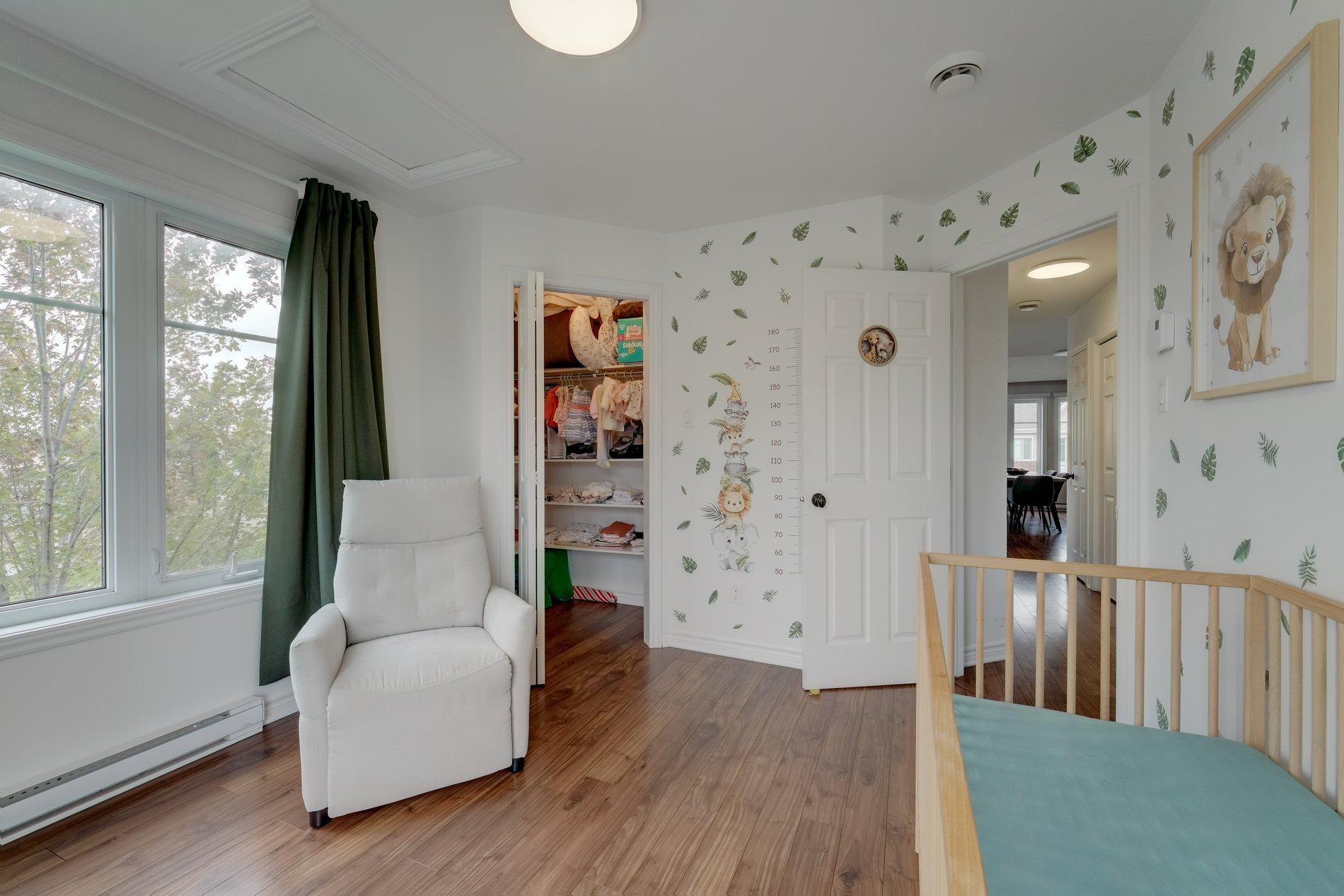 









3764


Boul. Gareau

,
Longueuil (Saint-Hubert),




QC
J3Y0M1

