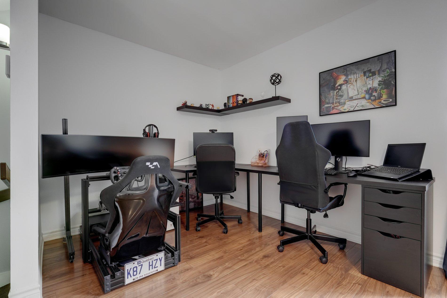 









3764


Boul. Gareau

,
Longueuil (Saint-Hubert),




QC
J3Y0M1

